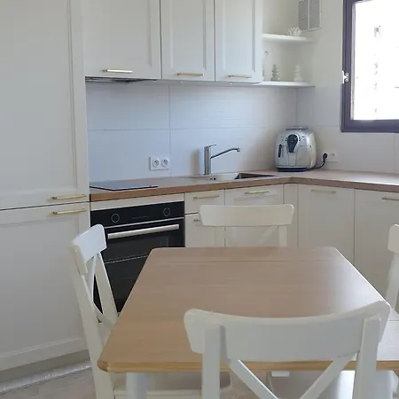 Refait A Neuf, Proche Plage, 4 Pers., Balcon, Parking Privatif, Menage Inclus - Fr-1-778-25 Casa de Férias